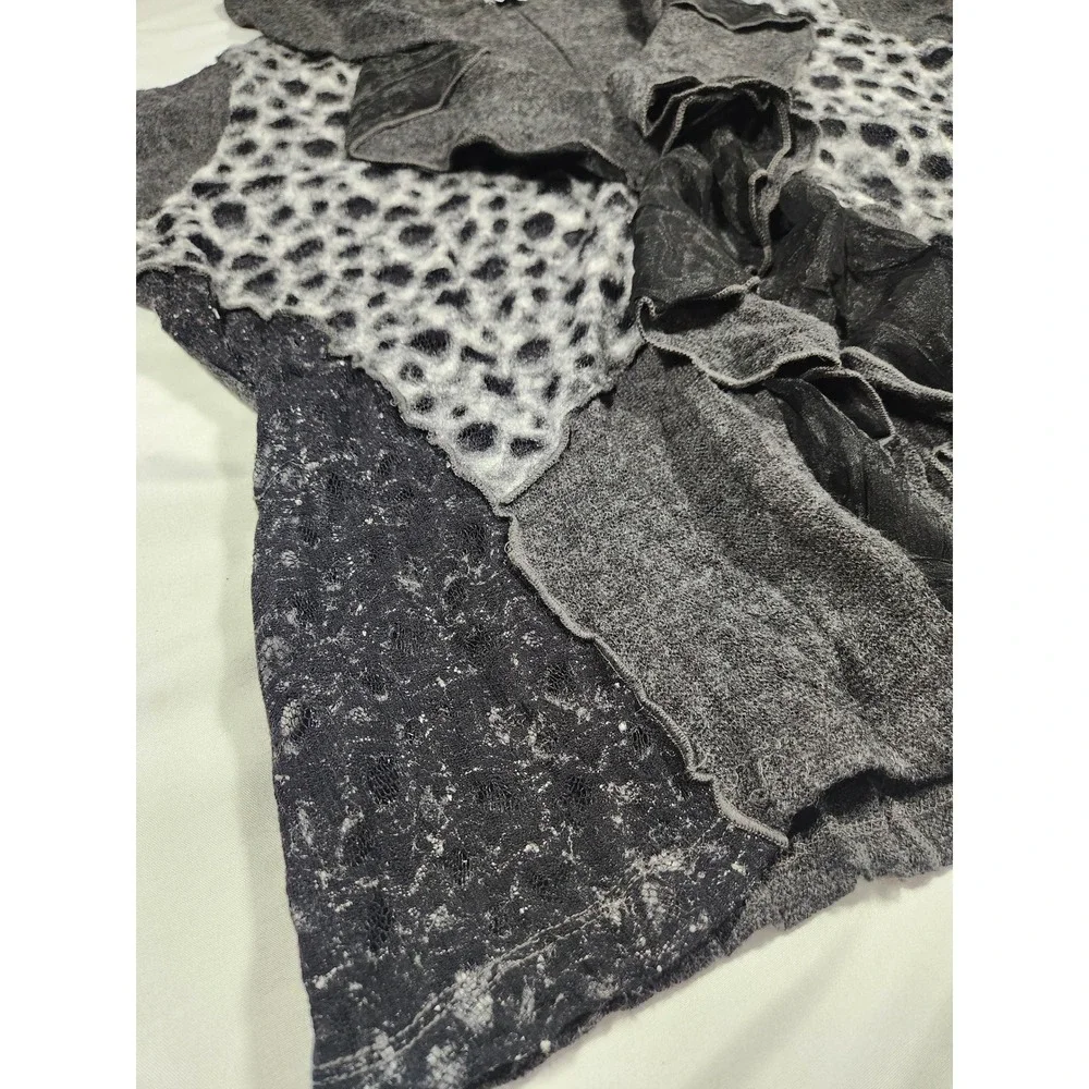 Hugging Kisses Black Mixed Media Leopard Print Ruffled Button Cardigan Size XL‎
